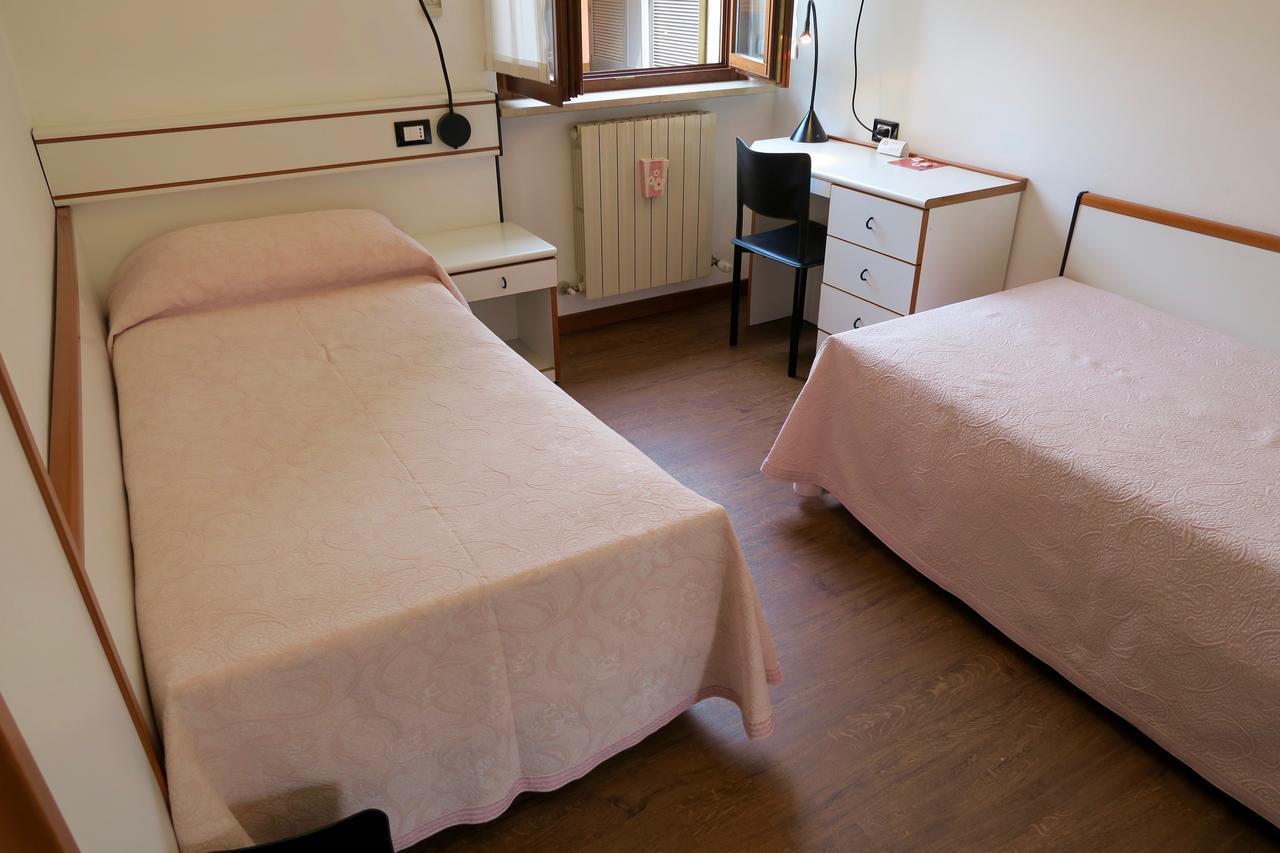 Albergo Visconti Crémone Extérieur photo