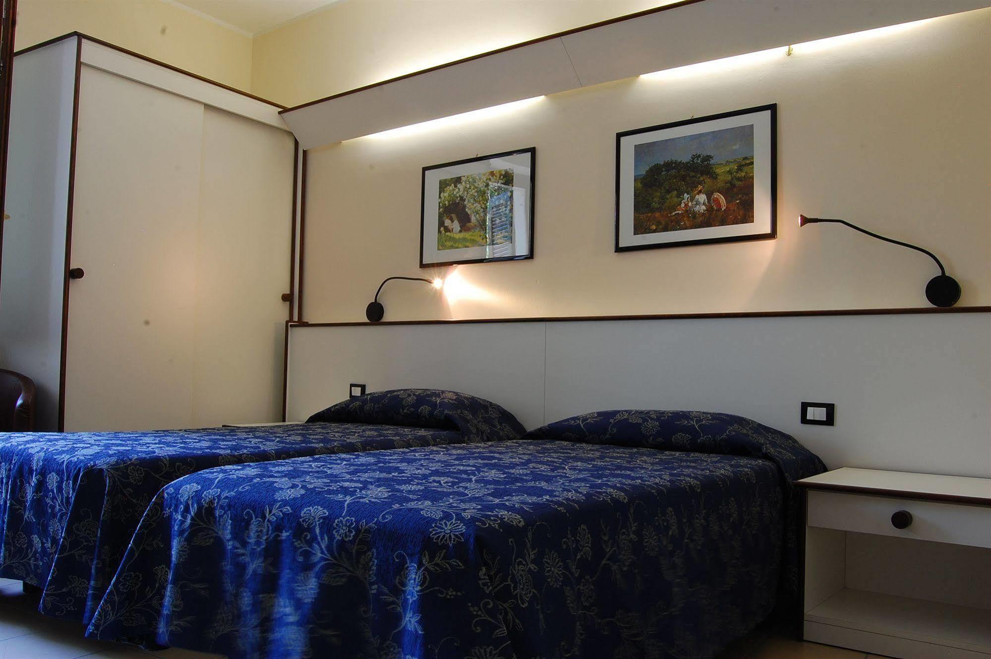 Albergo Visconti Crémone Extérieur photo